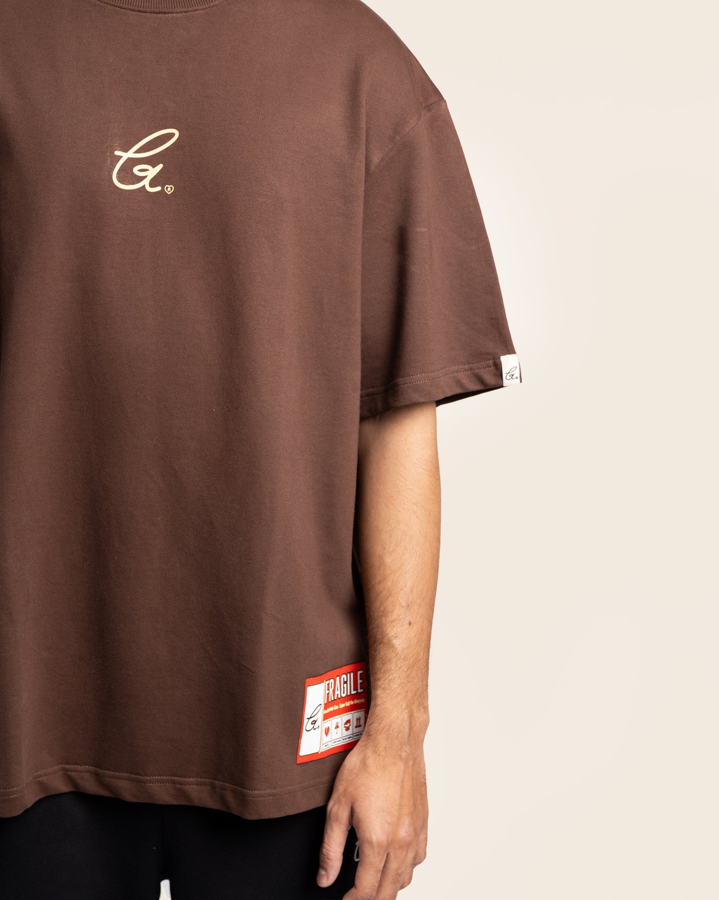 Fragile Tee 'Warmth'