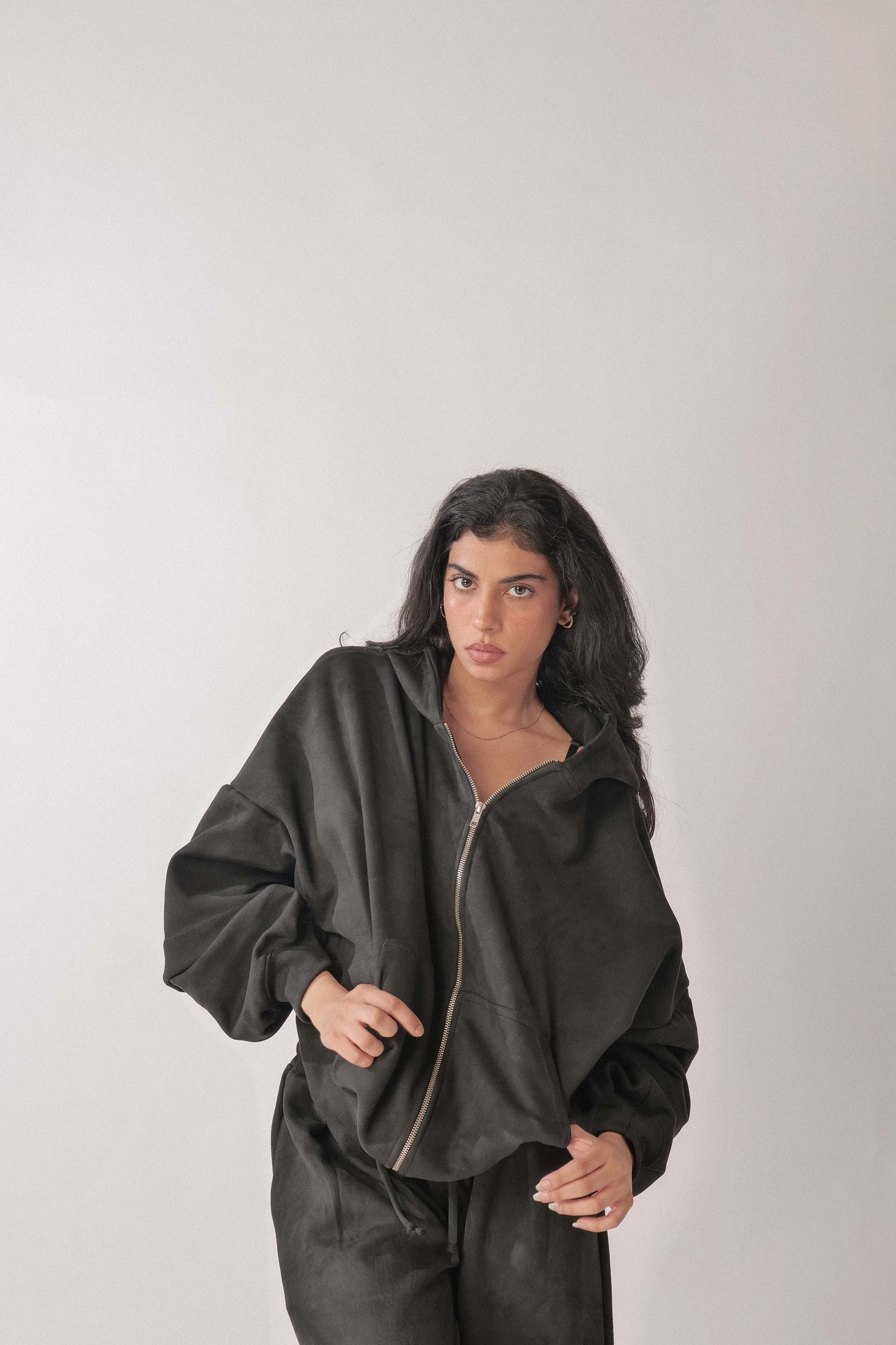 Snob Zippers 'Off Black'
