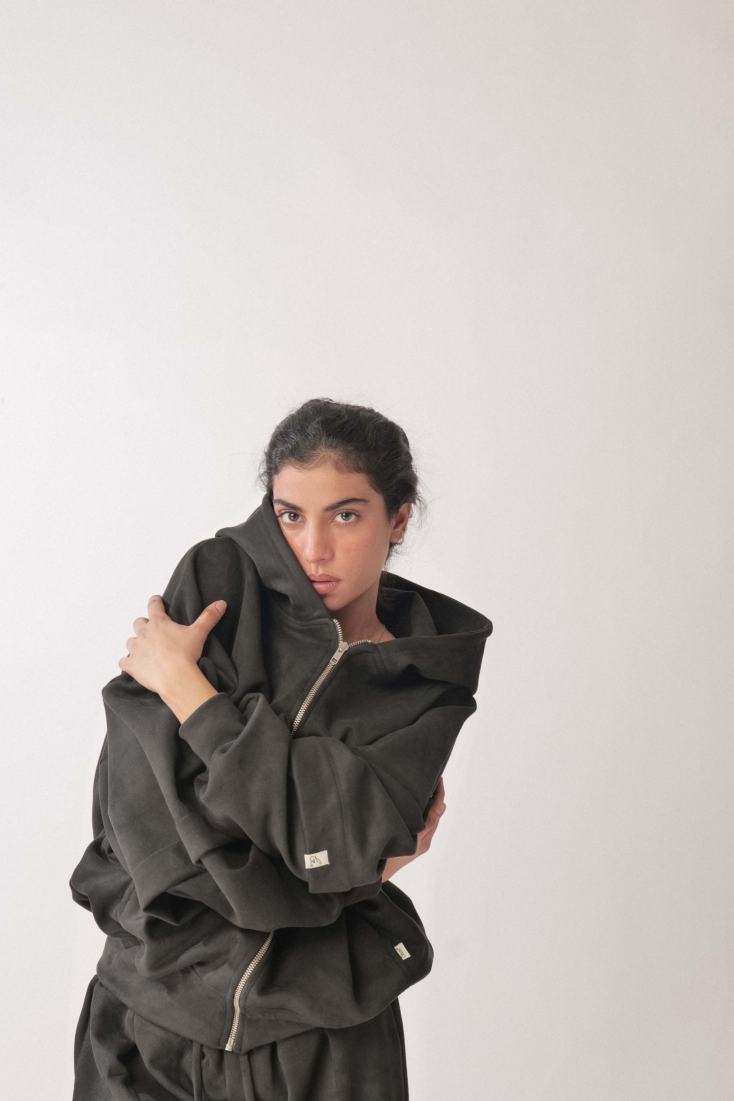 Snob Zippers 'Off Black'