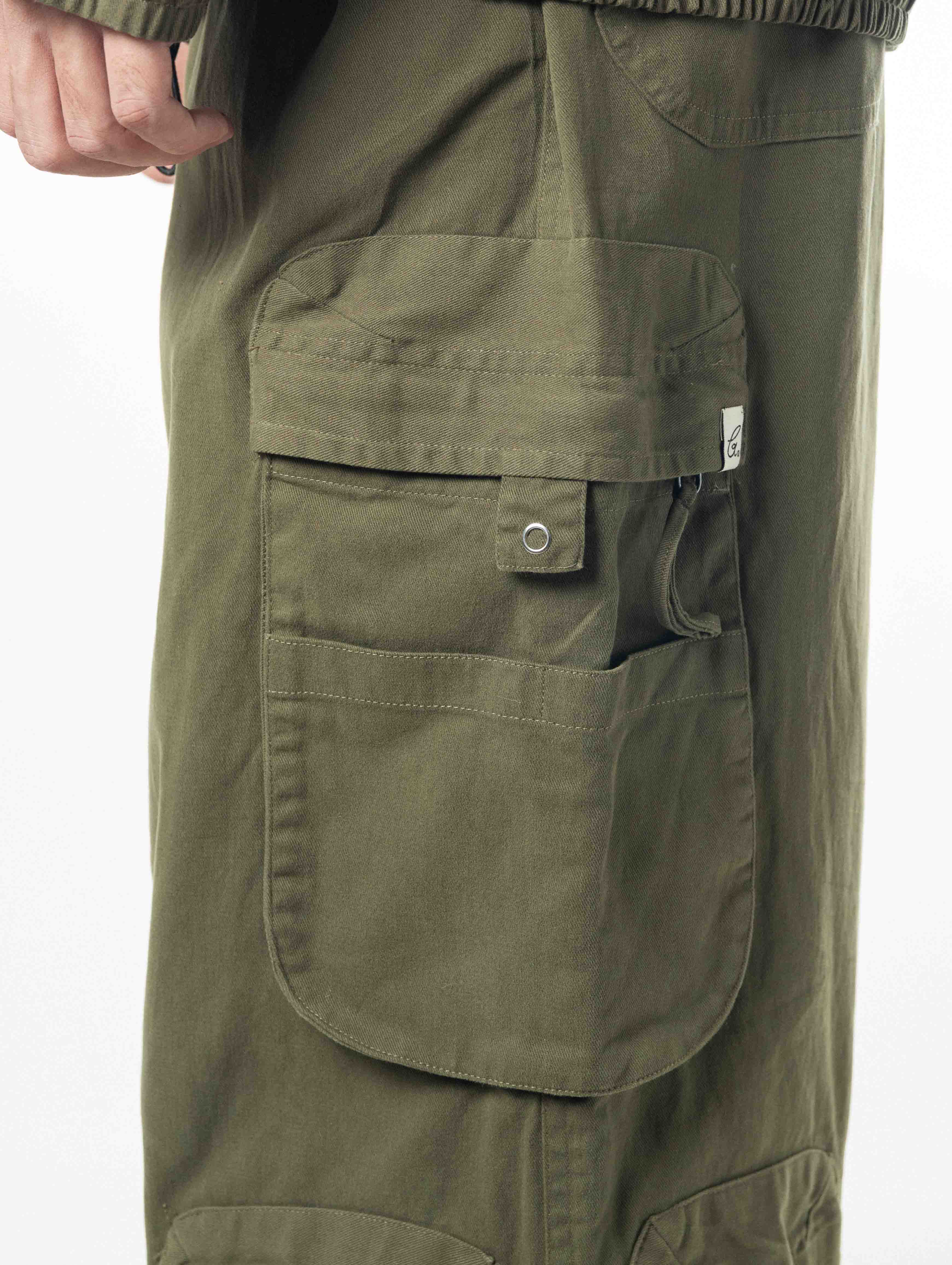 Parachute Pants In Army Green